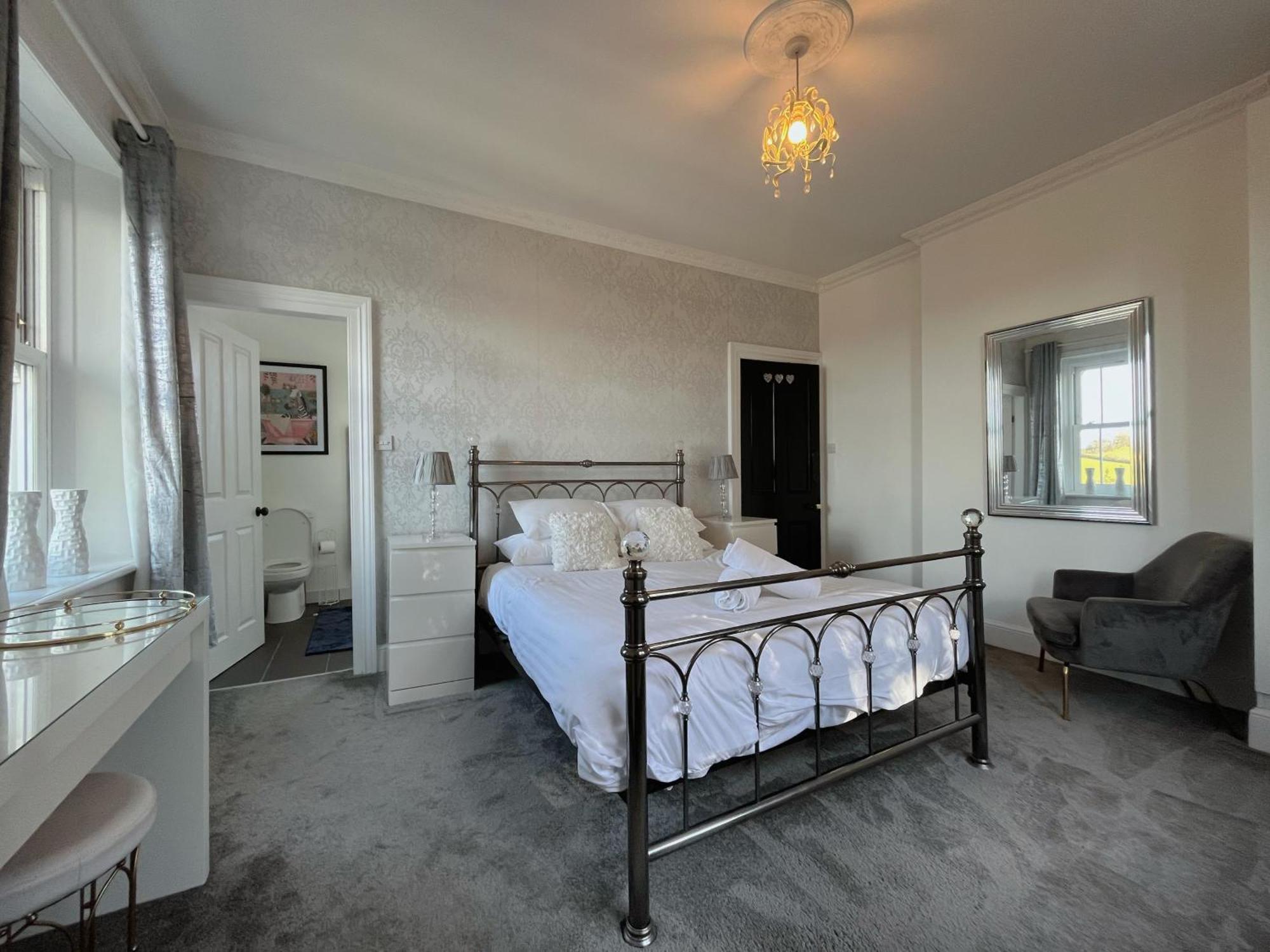 Exquisite 10 Bed Villa Hot Tub And Games Room Barnstaple Exterior photo
